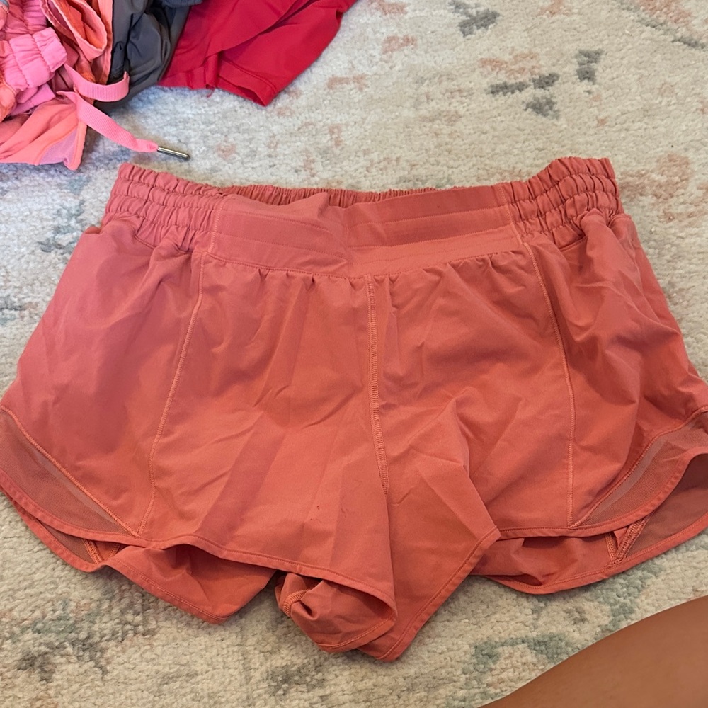 Lululemon hotty hots